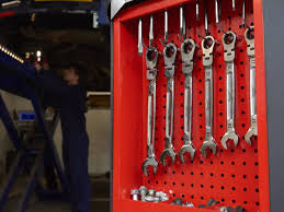 Milwaukee Carrello CP7 a 7 cassetti Attrezzato con Assortimento Automotive - 172 Utensili